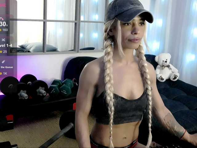 SarahRaiynex live cam on BongaCams