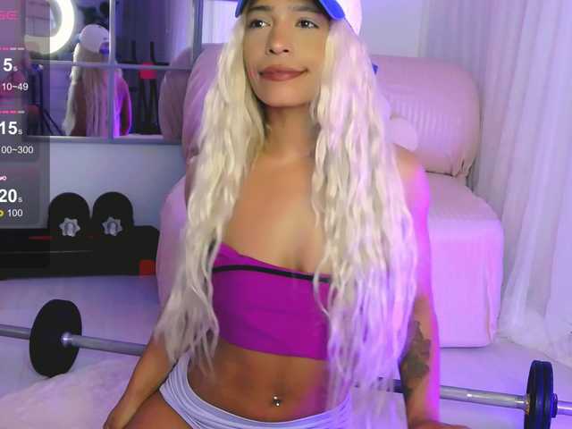 SarahRaiynex live cam on BongaCams