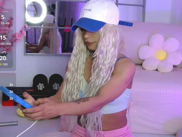 SarahRaiynex live cam on BongaCams