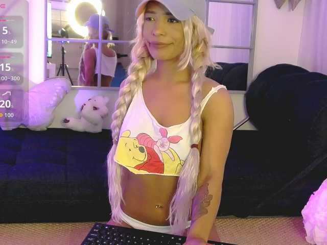 SarahRaiynex live cam on BongaCams