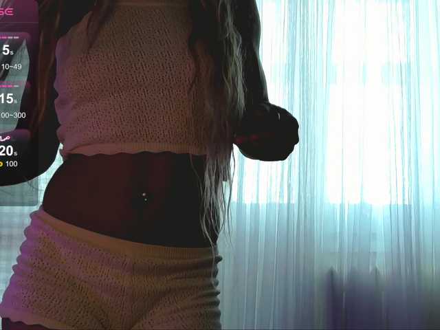 SarahRaiynex live cam on BongaCams