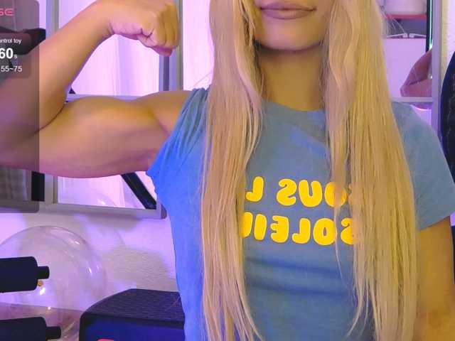 SarahRaiynex live cam on BongaCams