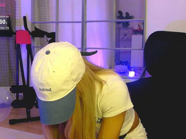 SarahRaiynex live cam on BongaCams