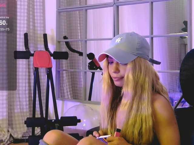 SarahRaiynex live cam on BongaCams