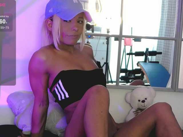 SarahRaiynex live cam on BongaCams