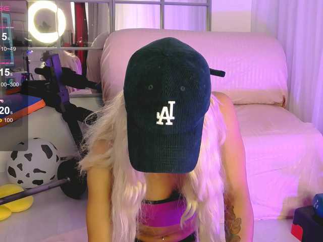 SarahRaiynex live cam on BongaCams
