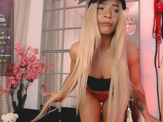 SarahRaiynex, en directo ahora en BongaCams