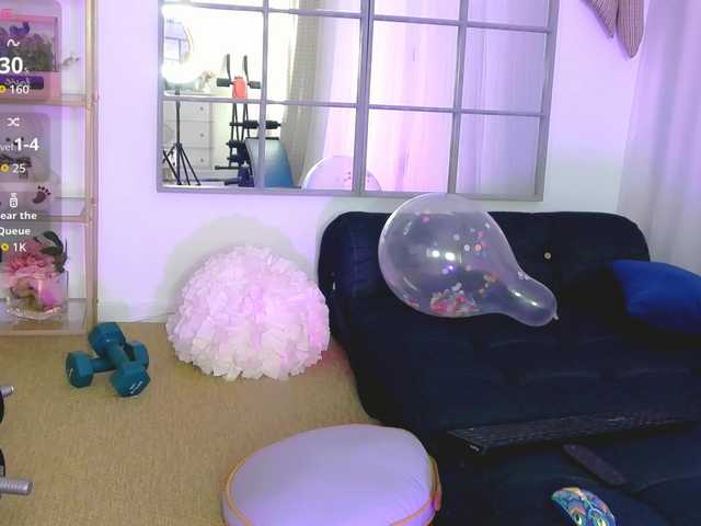 SarahRaiynex live cam on BongaCams