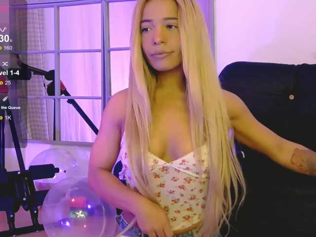 SarahRaiynex live cam on BongaCams