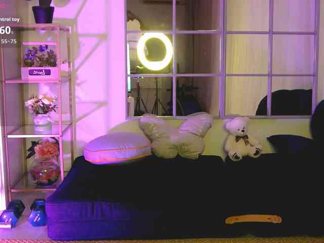 SarahRaiynex webcam