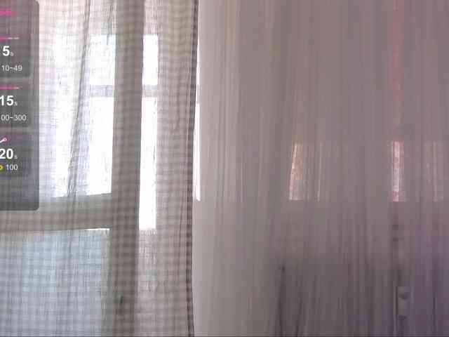 SarahRaiynex webcam