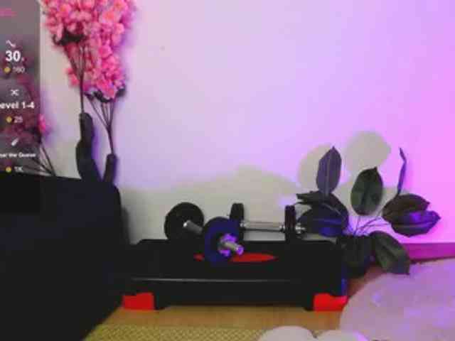 SarahRaiynex webcam