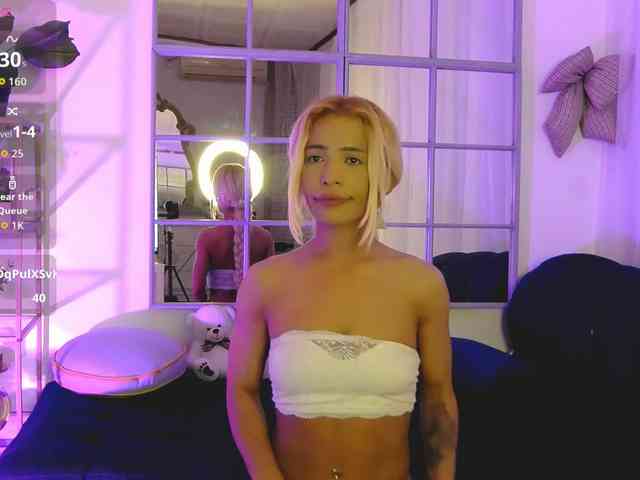 SarahRaiynex webcam