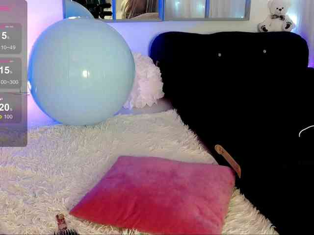 SarahRaiynex webcam