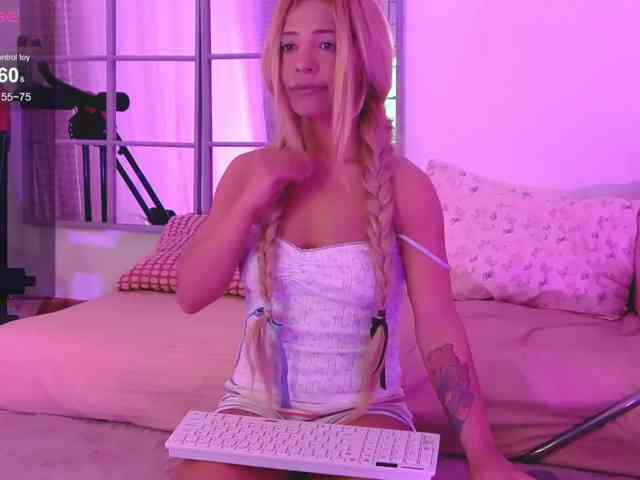 sarahraiynex's live room