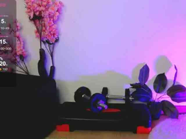 SarahRaiynex webcam