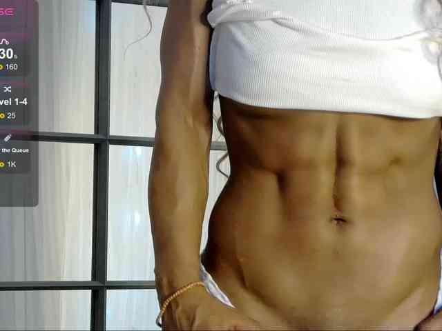 SarahRaiynex webcam