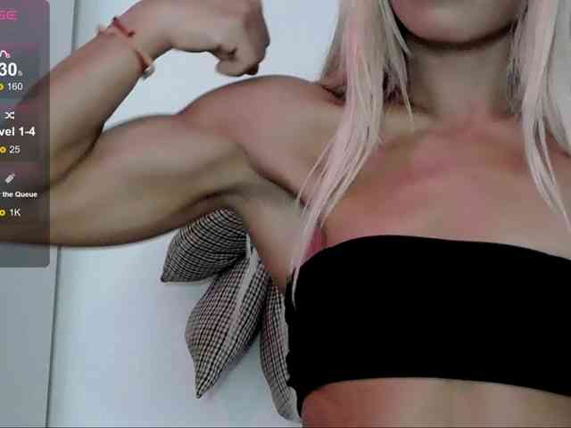 SarahRaiynex webcam