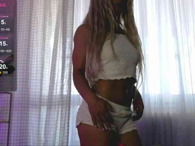 SarahRaiynex webcam