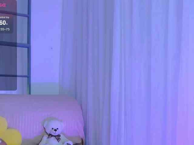 SarahRaiynex webcam
