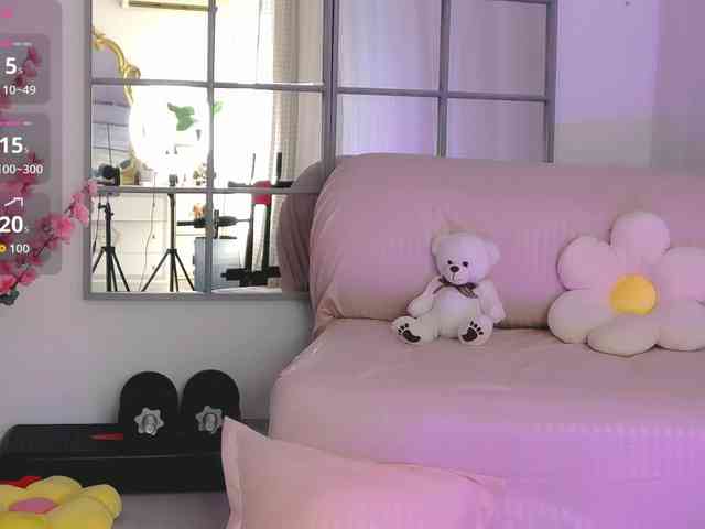 SarahRaiynex webcam