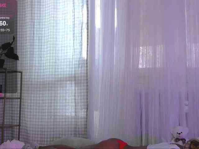 SarahRaiynex webcam