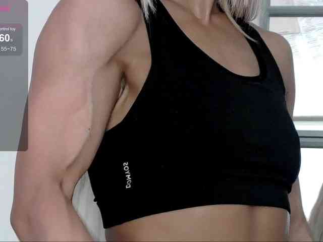 SarahRaiynex webcam