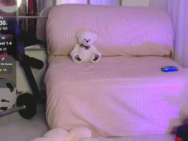 SarahRaiynex webcam