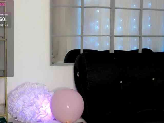 SarahRaiynex webcam