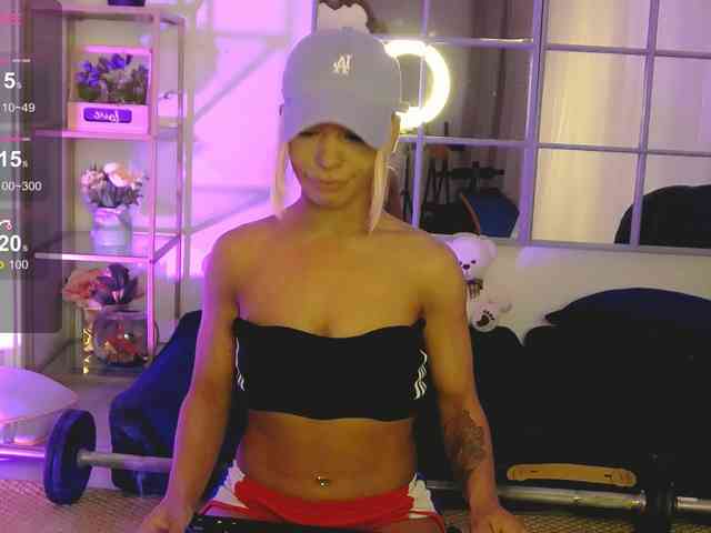 SarahRaiynex webcam