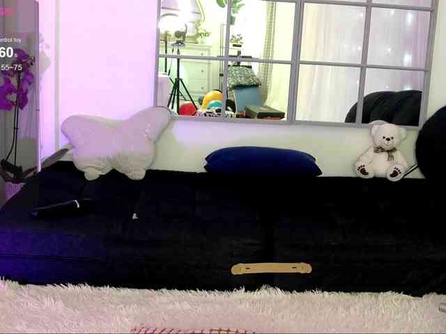 SarahRaiynex webcam