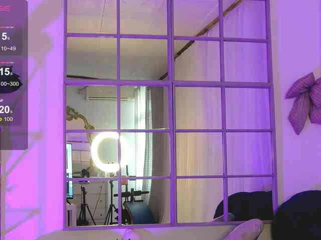 SarahRaiynex webcam