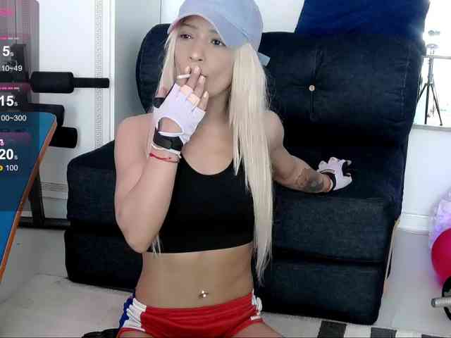 SarahRaiynex webcam