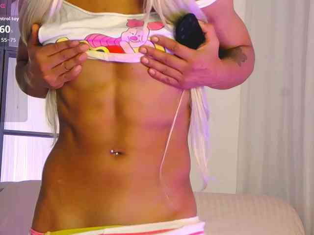 SarahRaiynex webcam
