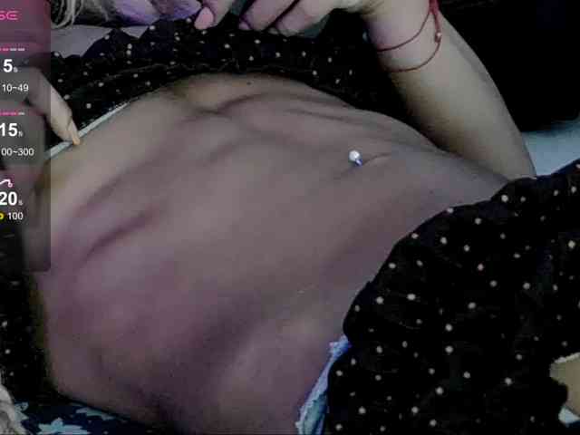 SarahRaiynex webcam