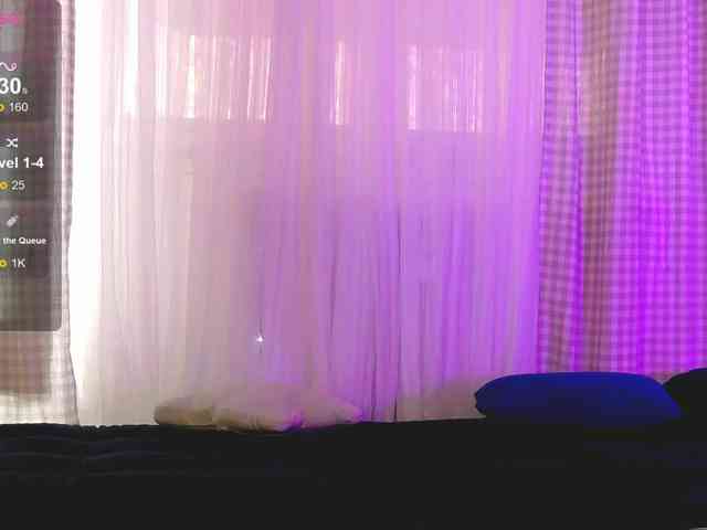SarahRaiynex webcam