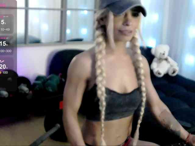 SarahRaiynex webcam