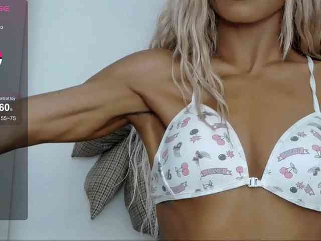 SarahRaiynex webcam