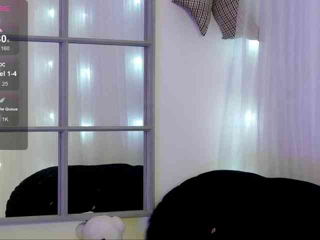 SarahRaiynex webcam