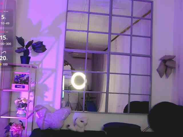 SarahRaiynex webcam