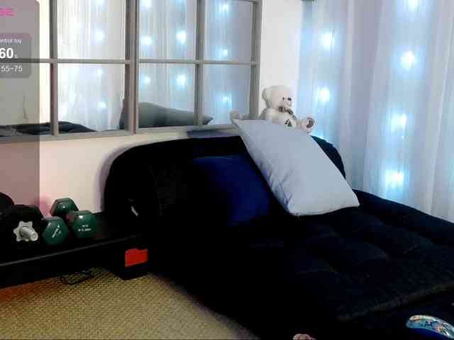 SarahRaiynex webcam