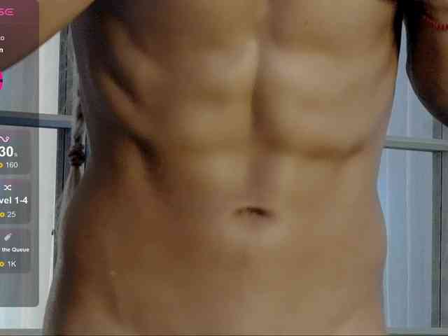 SarahRaiynex webcam