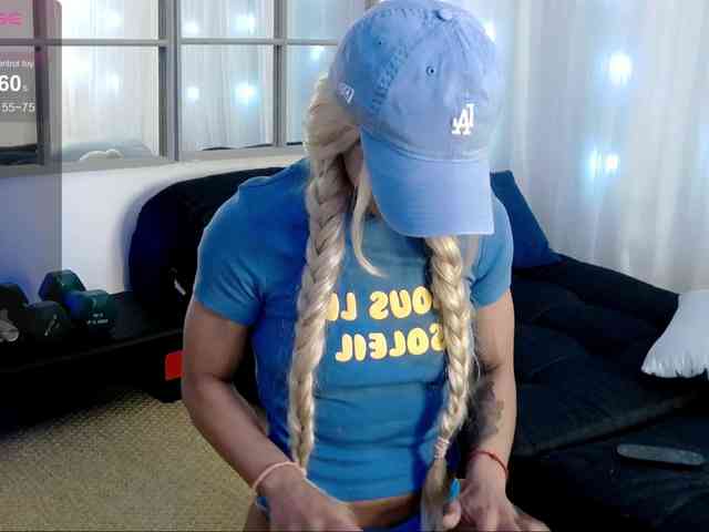 SarahRaiynex webcam