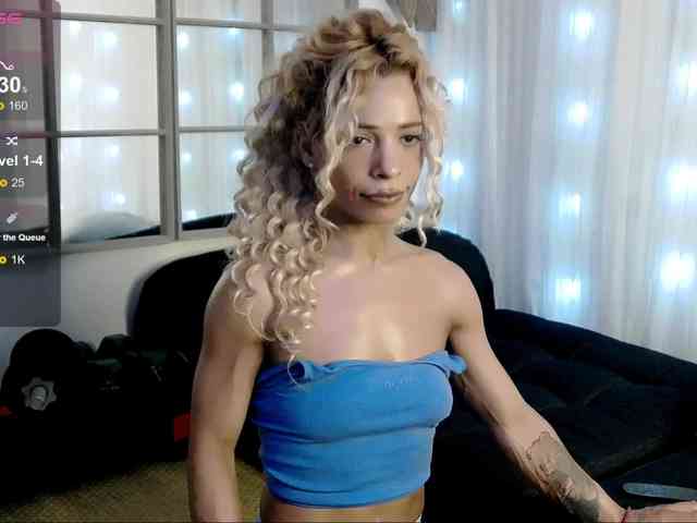 SarahRaiynex webcam