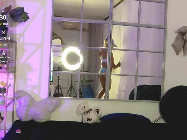 SarahRaiynex webcam