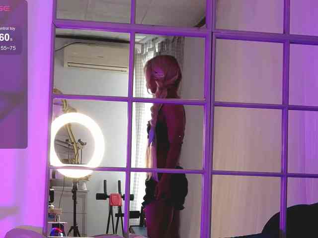 SarahRaiynex Live Webcam on BongaCams