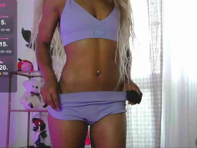 SarahRaiynex webcam