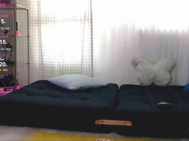 SarahRaiynex webcam