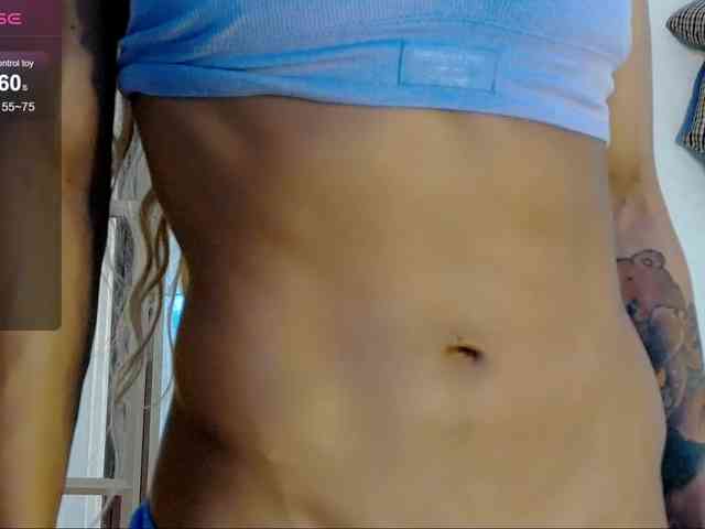 SarahRaiynex webcam