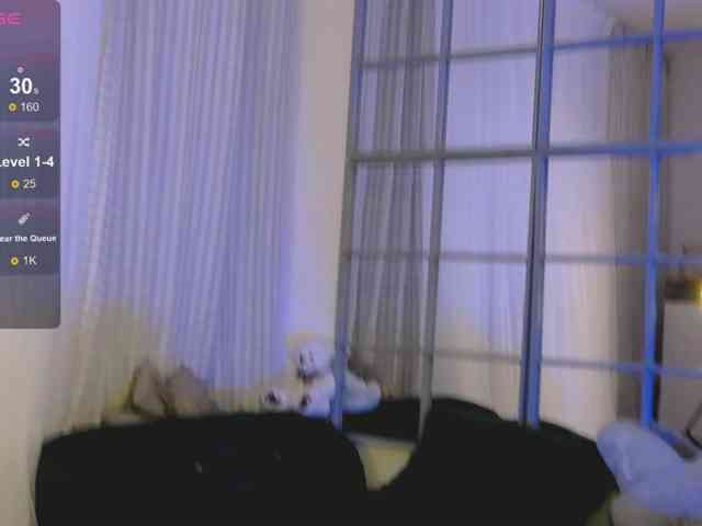 SarahRaiynex webcam